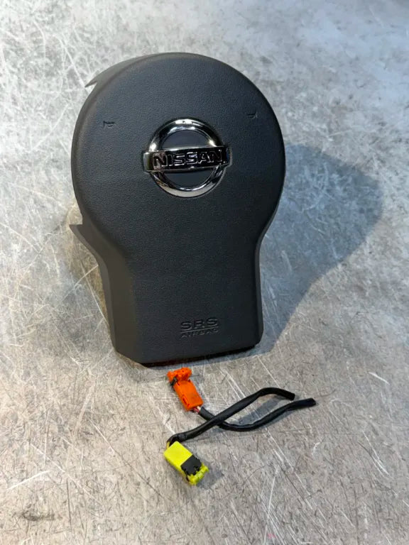 2010 - 2021 Nissan Frontier Front Left Steering Wheel Airbag Black OEM