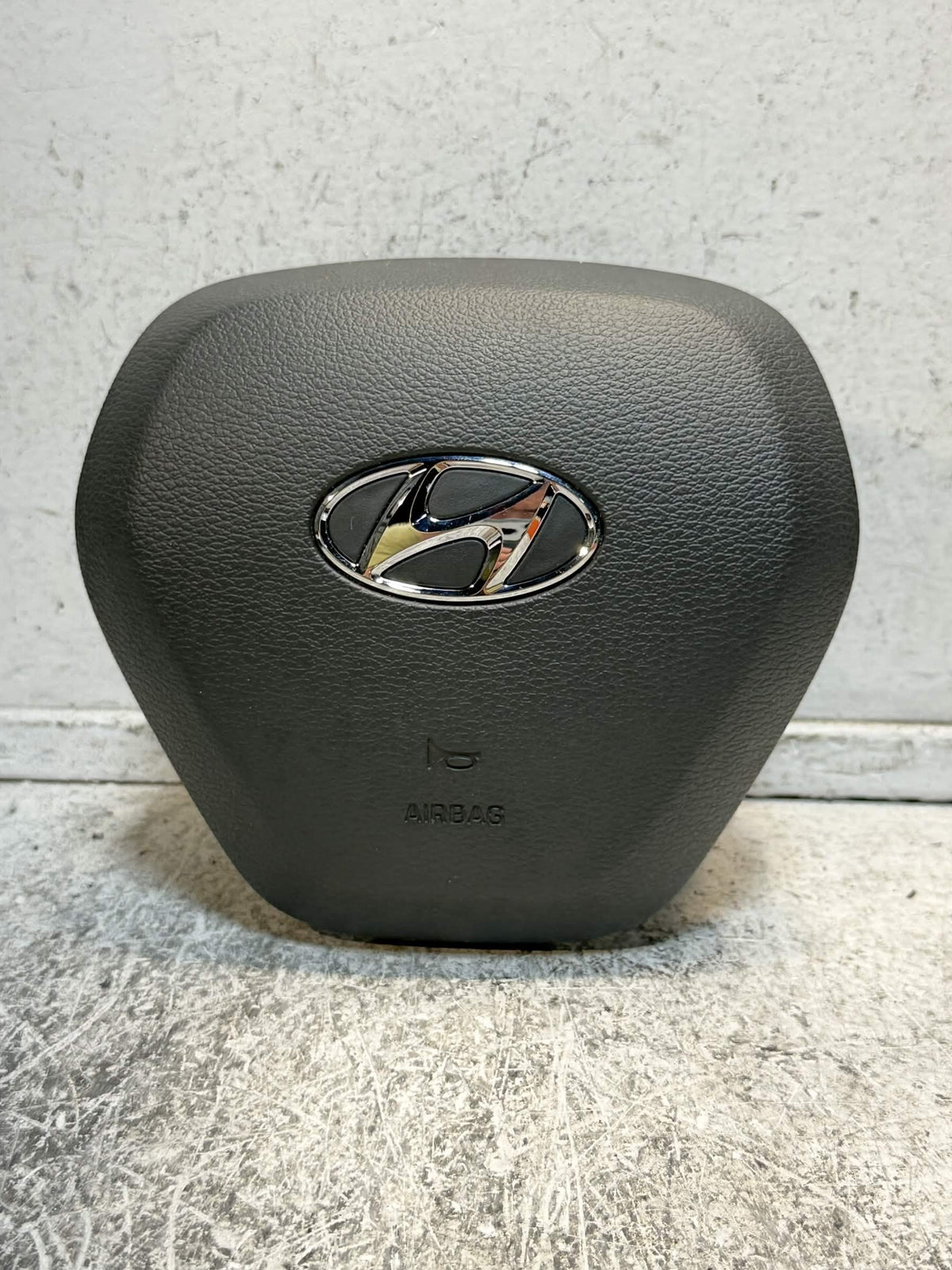 2018 2019 Hyundai Sonata 2.0T Steering Wheel Airbag with Knee Airbag OEM