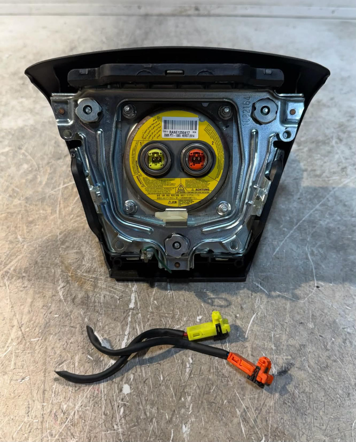 2013-2015 Nissan Titan Steering Wheel Airbag Black OEM