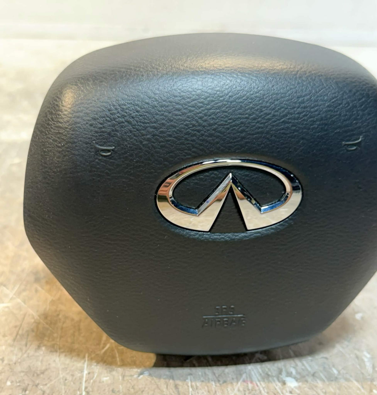 2017-2019 Infiniti QX30 Airbag Steering Wheel Airbag Black OEM